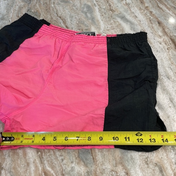 Retro Shorts - Picture 12 of 13